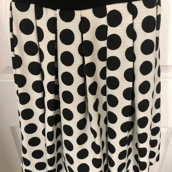 Polka Dot Bow Dress - Picture 5 of 10